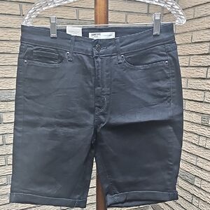NWT Signature Levis Strauss Bermuda Shorts  Sz 8 / 29 Black